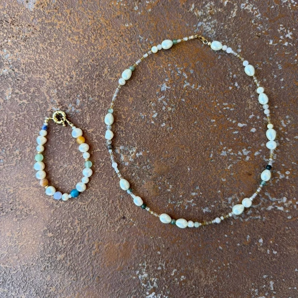 Beautiful handmade beaded pearl pastel necklace / bracelets set